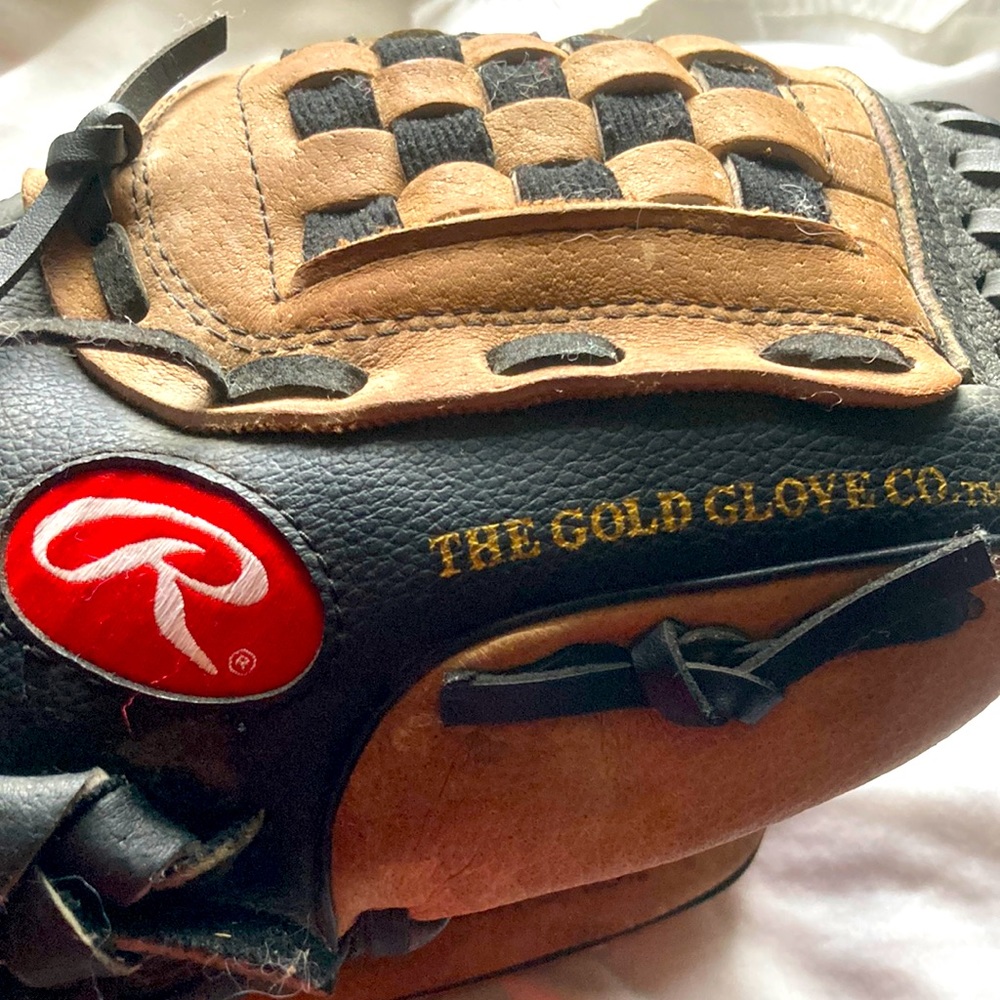 Rawlings Baseball Glove Left Hand 11”